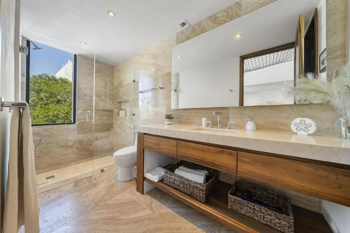 Spectacular New Oceanfront Villa Isla Mujeres