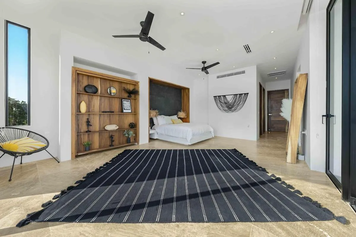 Spectacular New Oceanfront Villa Isla Mujeres