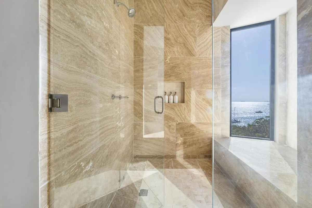 Spectacular New Oceanfront Villa Isla Mujeres 0*,  Μεξικό