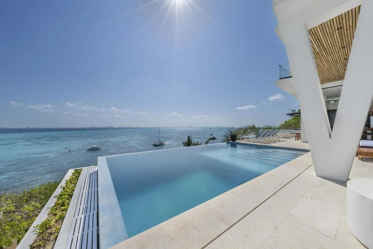 Spectacular New Oceanfront Villa Isla Mujeres Μεξικό