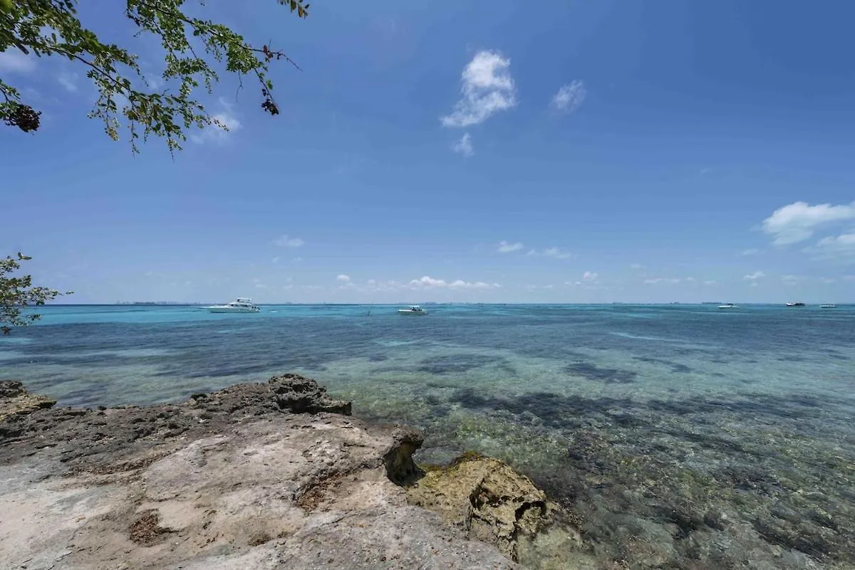 Spectacular New Oceanfront Villa Isla Mujeres