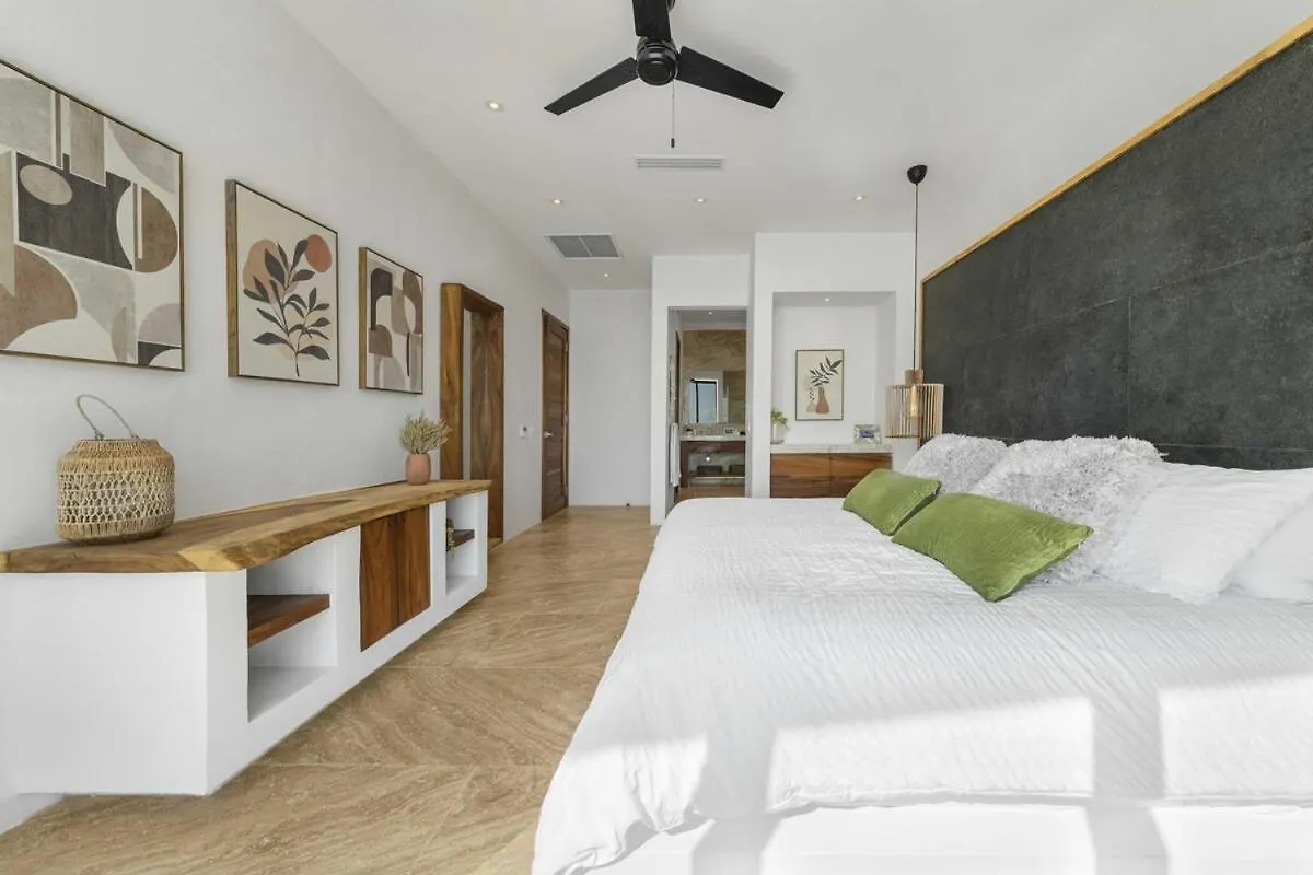 Spectacular New Oceanfront Villa Isla Mujeres