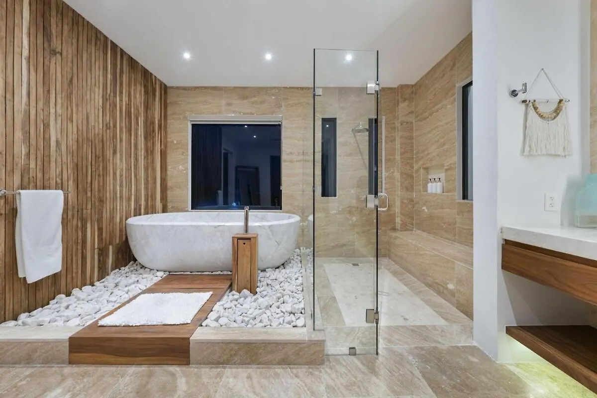 Spectacular New Oceanfront Villa Isla Mujeres