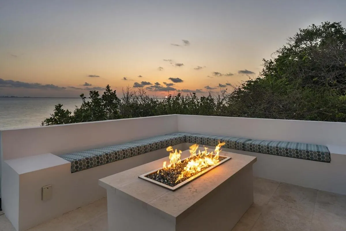 Spectacular New Oceanfront Villa Isla Mujeres