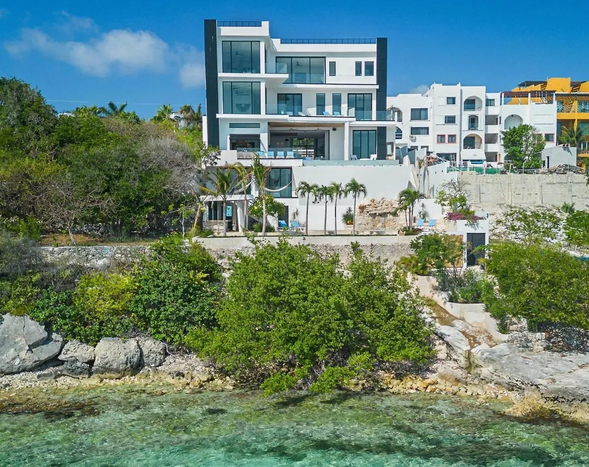 Spectacular New Oceanfront Villa Isla Mujeres